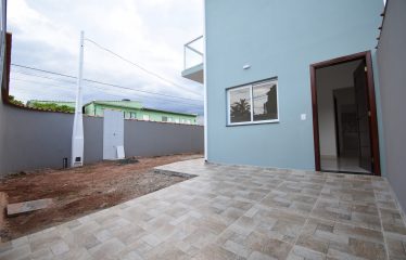 Sobrado Novo com 2 quartos à venda em Peruíbe.