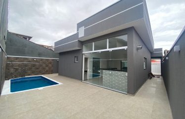 Casa nova em Peruíbe com fino acabamento – alto padrão